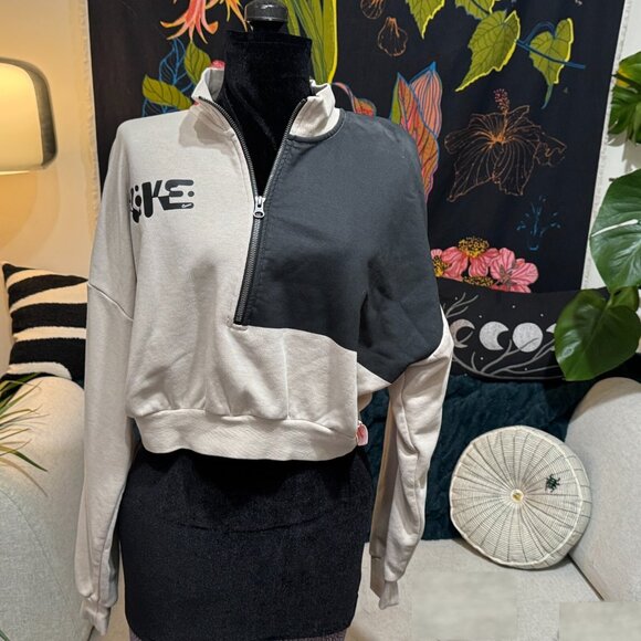 Nike x Eileen Tjan Cropped 1/2 Zip-Up Colorblock Sportswear Sweatshirt, M - Picture 3 of 16